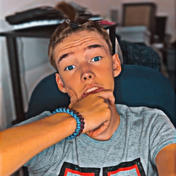 Meet your Posher, Dustin - Picture 1 of 1